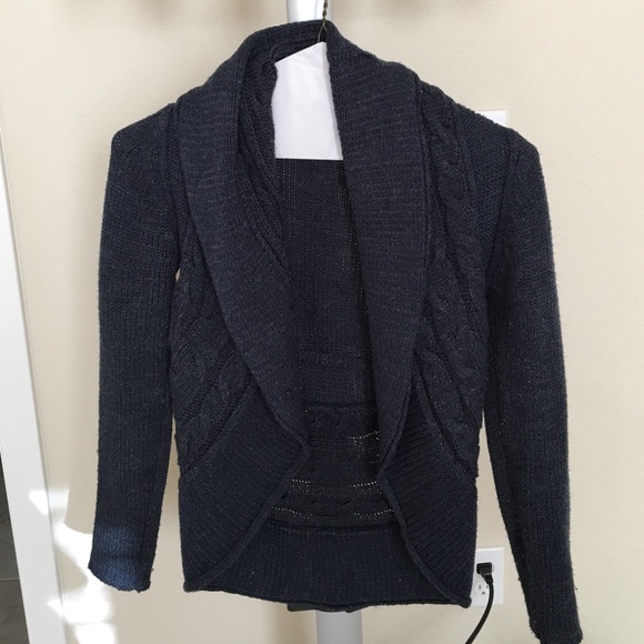 3 for $15! Cozy navy blue cable knit sweater; S LIKE NEW! - Picture 1 of 2